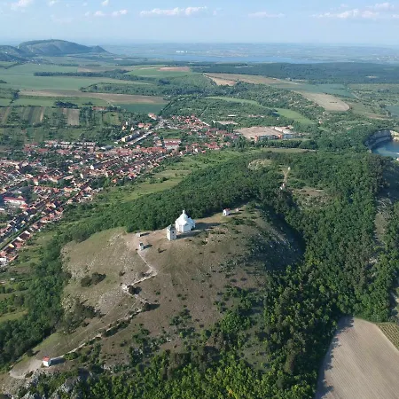 Pod Svatym Kopeckem Homestay Mikulov